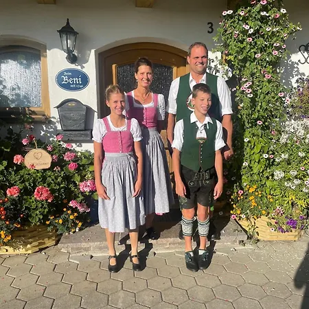 Biobauernhof Benihof - Alpenblick *